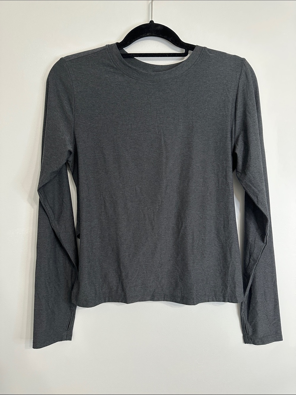 Old Navy Dark Gray Long Sleeve Crewneck Tee With Keyhole Back